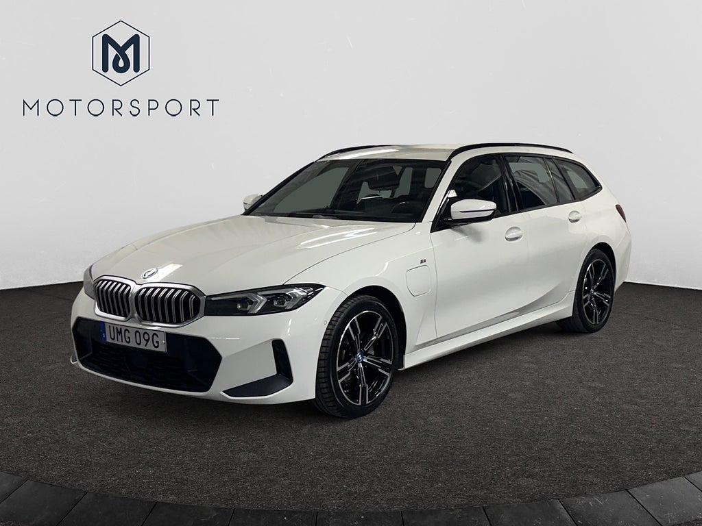 BMW 330e Touring Steptronic M Sport Adaptiv-farth Carplay Skinn