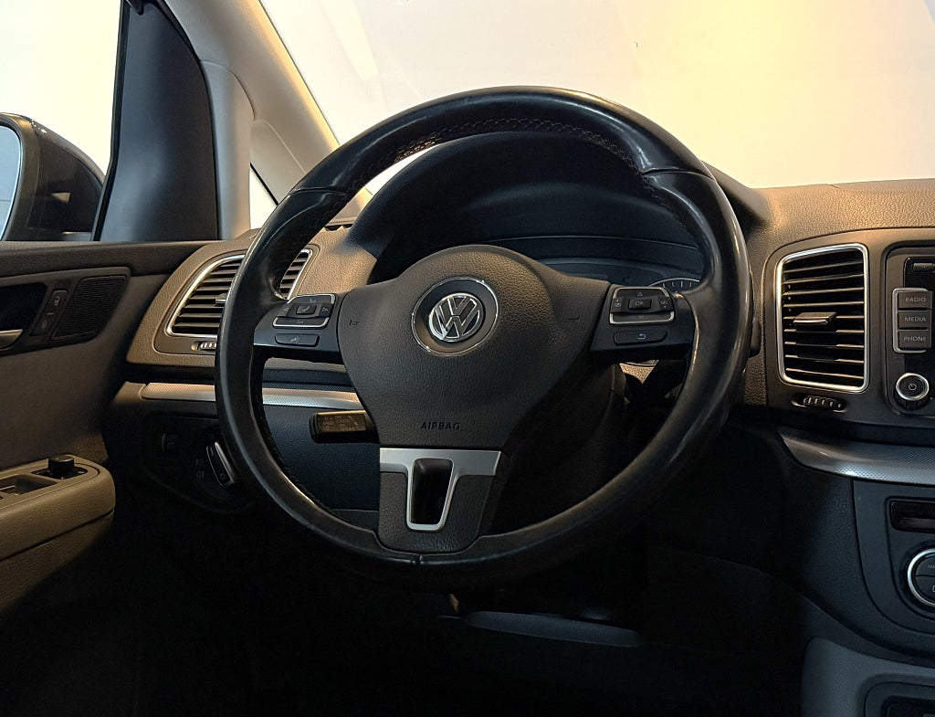 Volkswagen Sharan 7-seater 2.0 TDI DPF BMT Masters PANORAMA DRAG D-VÄRMAR