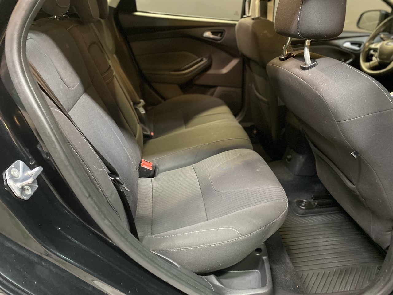 Ford Focus 2011, photo 6/39