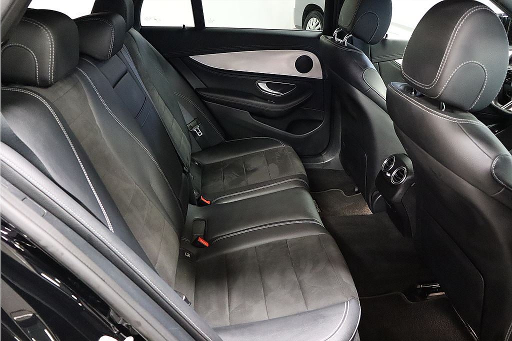 Bild på Mercedes-Benz E 300de AMG Line T 4MATIC 306hk - DRAG, WIDESCREEN