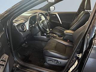 Toyota RAV4 Hybrid 2.5 DualVVT-i AWD-i E-CVTAct Plus S&V/Mvärm/Drag – bild 7