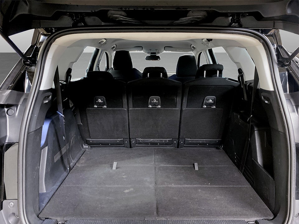 Bild på Peugeot 5008 Active 1.2 PT 130hk - 7-SITS, DRAG