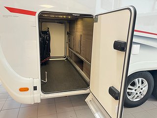 Husbil-integrerad Kabe TM I 810 LGB 9 av 28