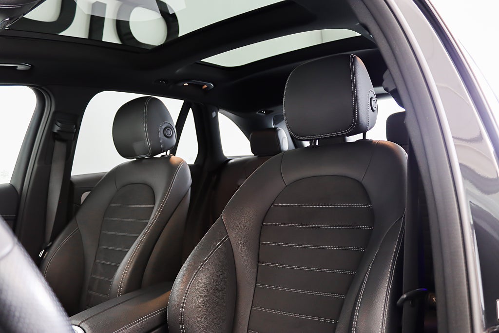 Mercedes-Benz GLC 300 de Full AMG Cockpit Pano Night Värmare Drag
