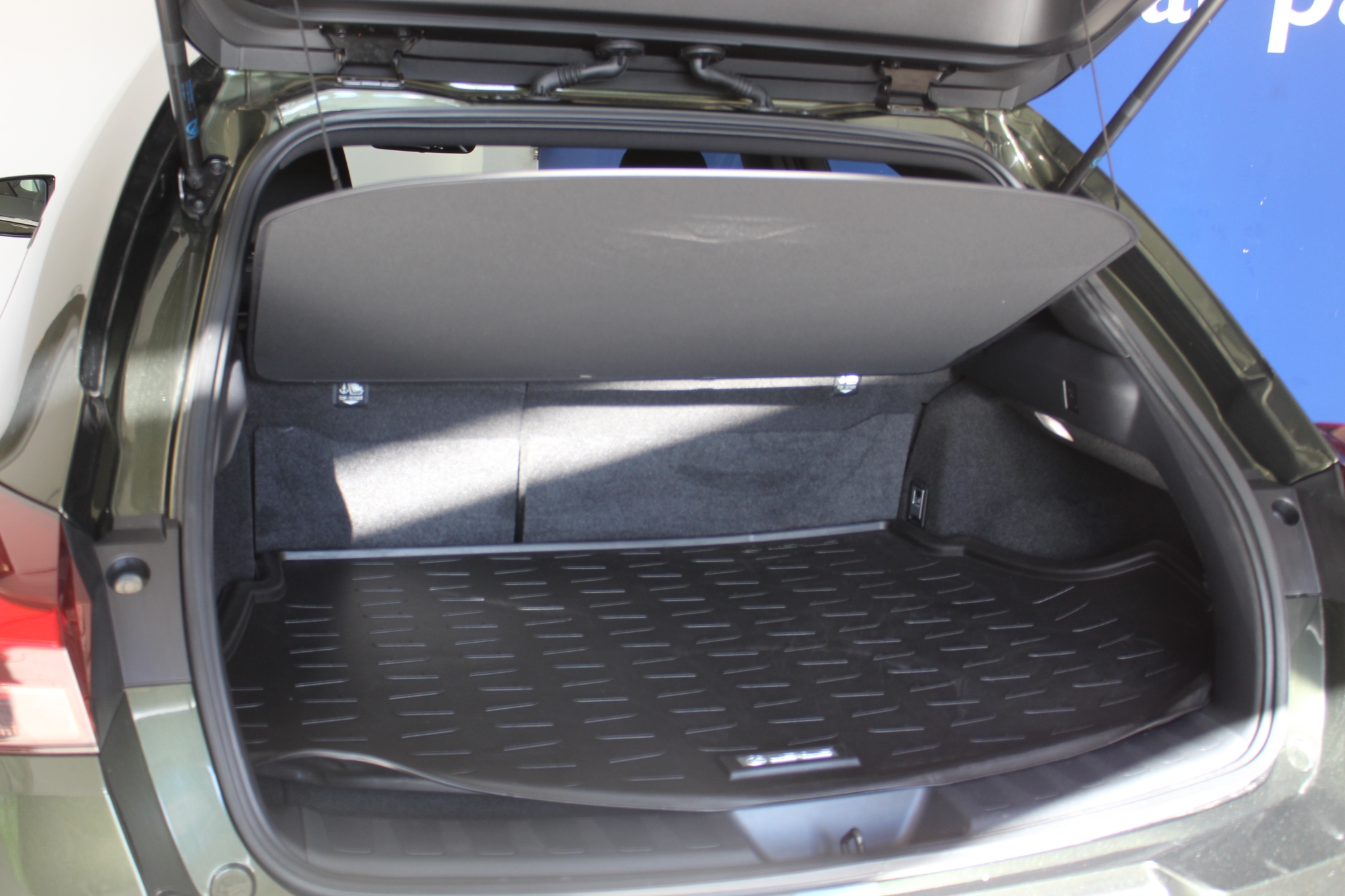 Lexus UX 250h E-Four CVT Euro 6 184hk 2021, photo 6/56