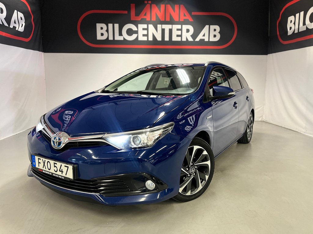 Toyota Auris Touring Sports Hybrid e-CVT B-kamera NYBES SoV