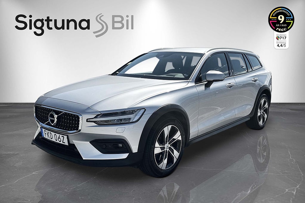 Volvo V60 Cross Country B4 AWD Navi Pro Edition / Backkamera / Drag 