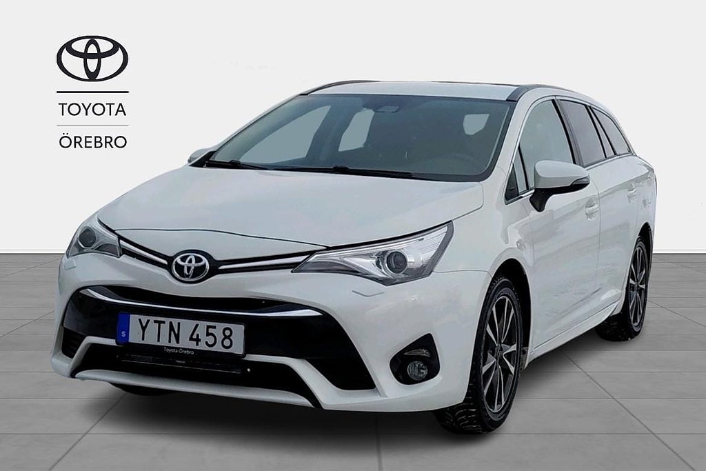 Toyota Avensis Kombi 1.8 Intense Edition Skinn Nav V-hjul
