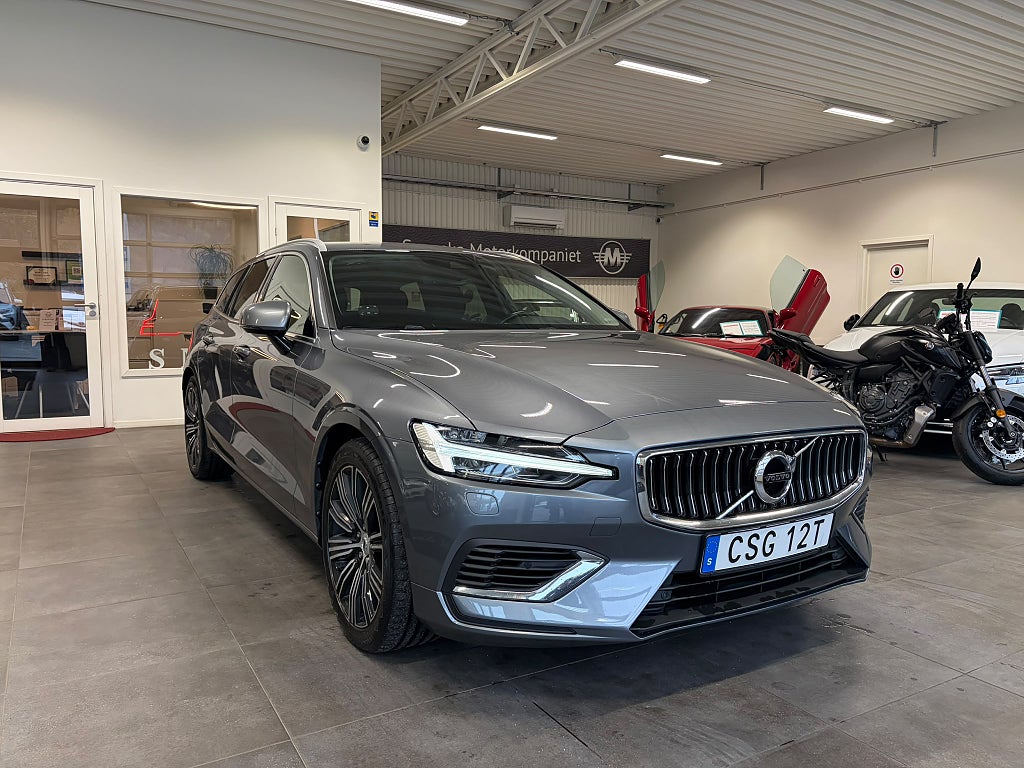 Volvo V60 Recharge T6 AWD Geartronic Inscription Expression