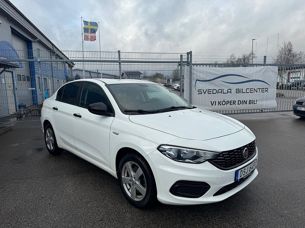 Fiat Tipo Sedan 1.4 FIRE Euro 6 S&V Hjul Nybes Nyservad