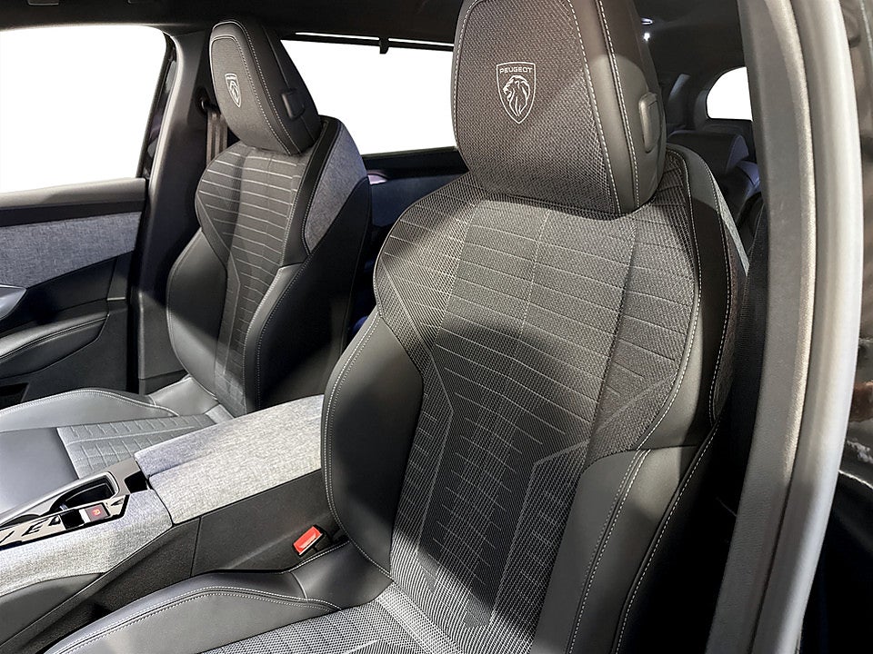 Bild på Peugeot 5008 GT Hybrid 145hk Aut 7-SITS B-KAMERA NAV