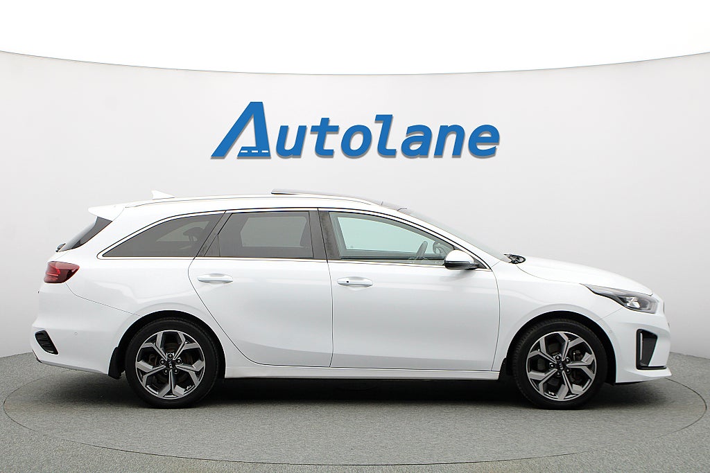 Kia Ceed Sportswagon Plug-in Pano, Ventilerade säten fram