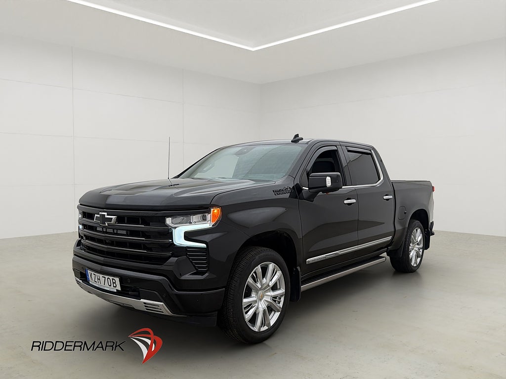 Chevrolet silverado HIGH COUNTRY 6.2 MIDNIGHT Cockpit Moms