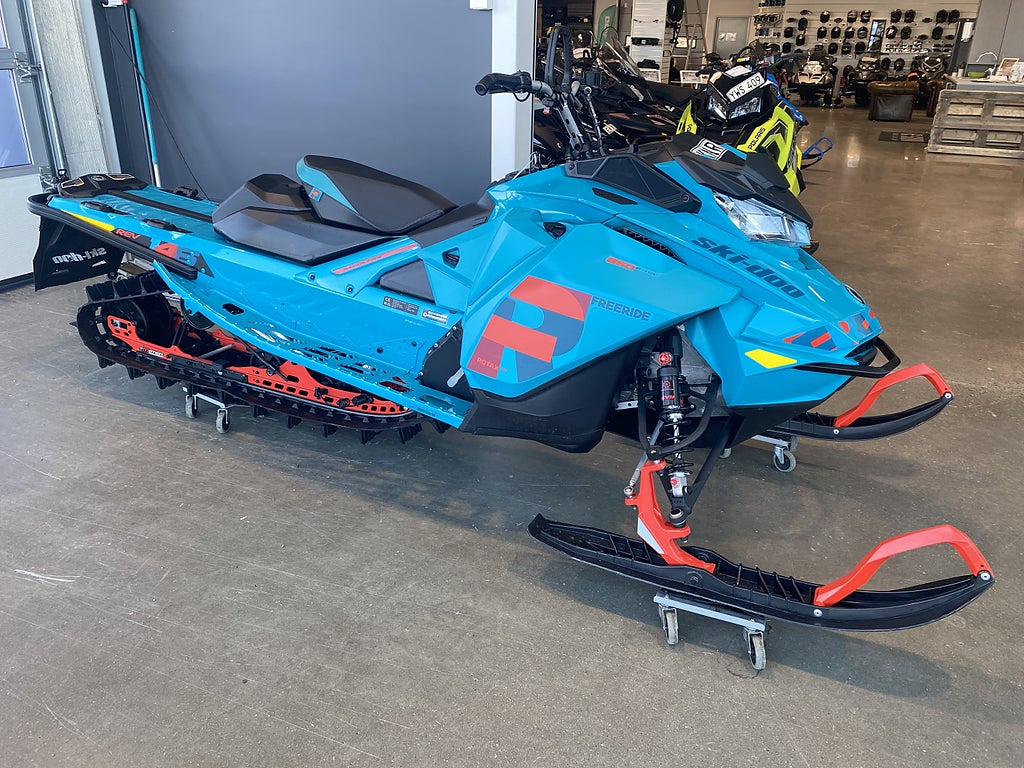 Ski-Doo Freeride 850 E-tec 146" EL-START