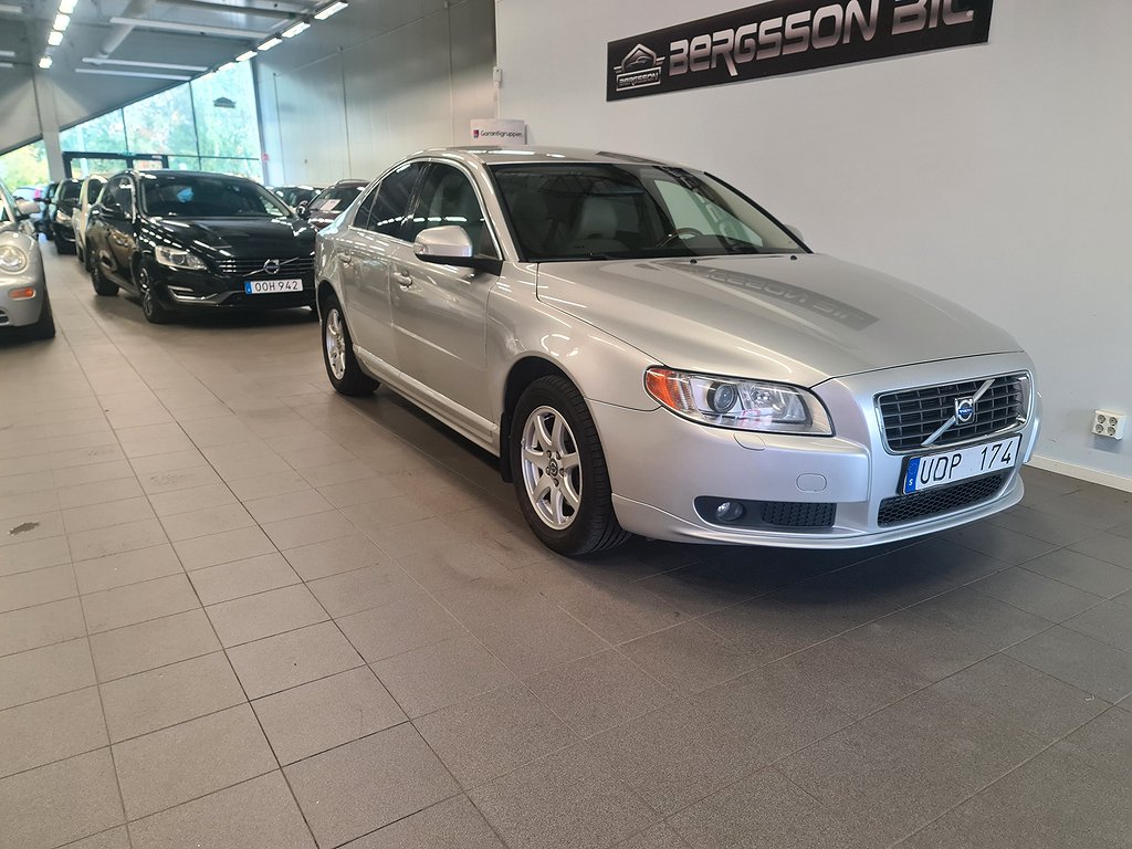 Volvo S80 2.4D Geartronic Momentum / 1-brukare / Navi / Auto