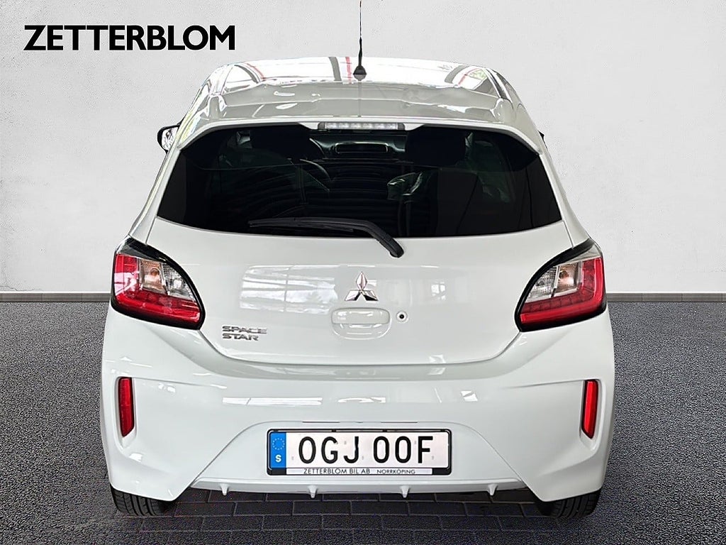 Halvkombi Mitsubishi Space Star 4 av 16
