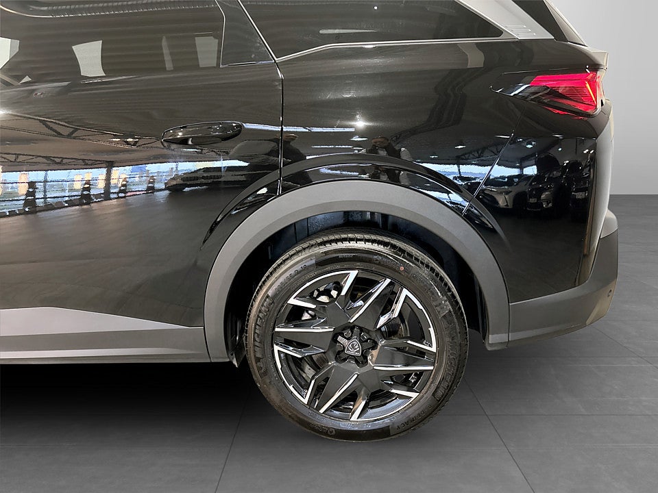 Bild på Peugeot 5008 GT Hybrid 145hk Aut 7-SITS B-KAMERA CARPLAY