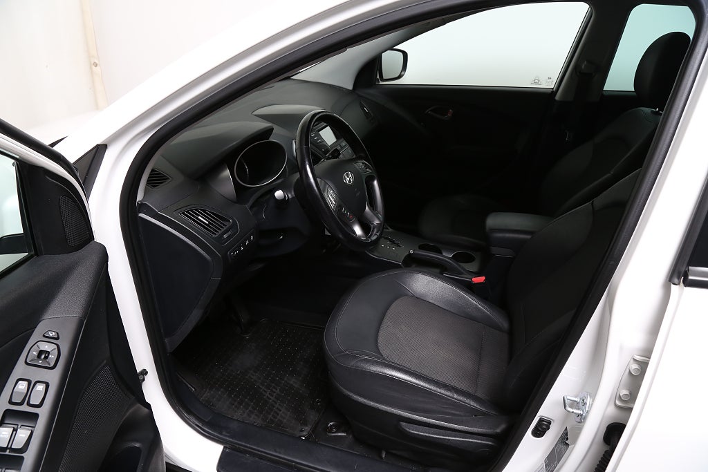 Hyundai ix35 2,0 GDI 166hk Business Automat Nybesikt Drag 2014