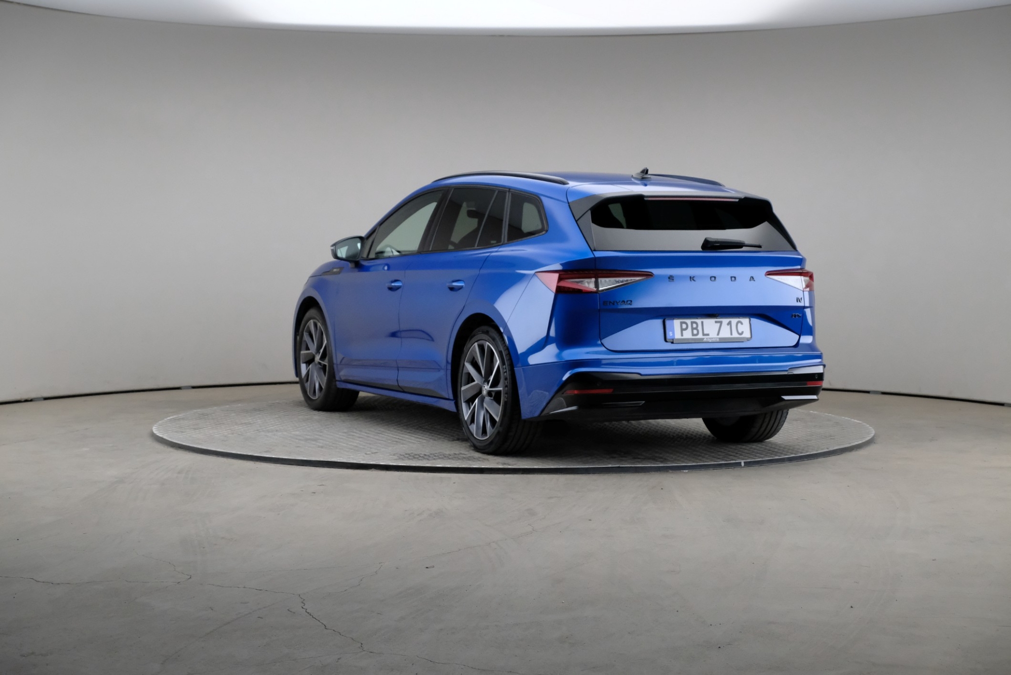 Skoda Enyaq Sportline 2023, bild 2/10