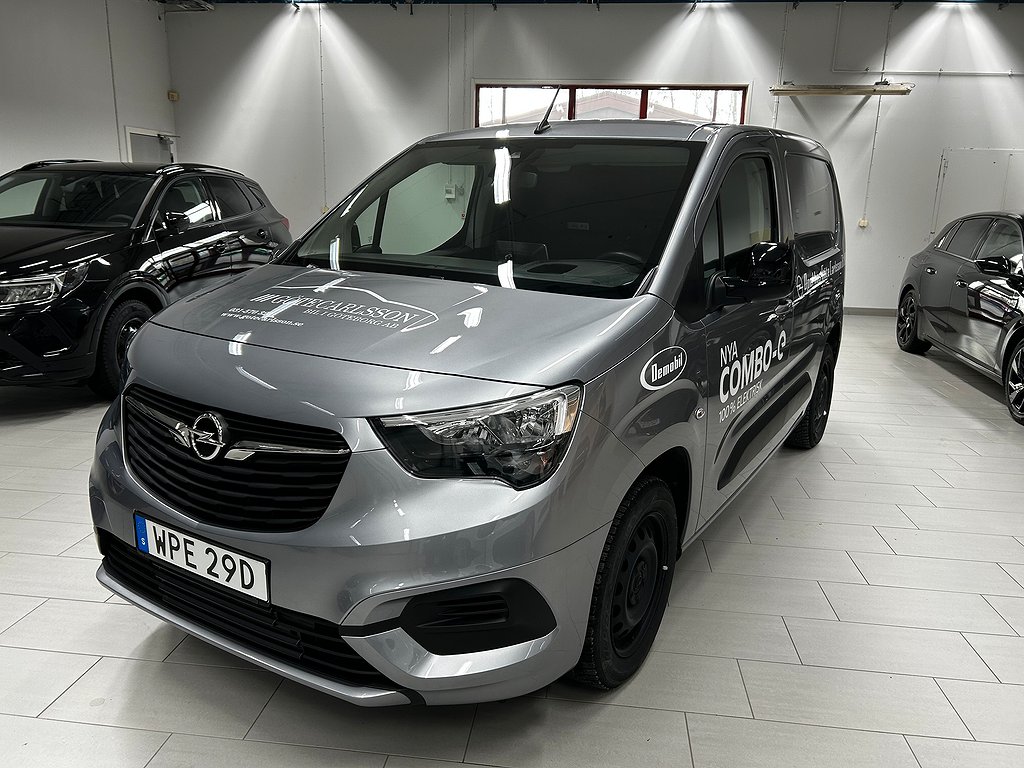 Opel COMBO-E Launch Edition 50 kWh 136hk leasing 3199.-/Mån