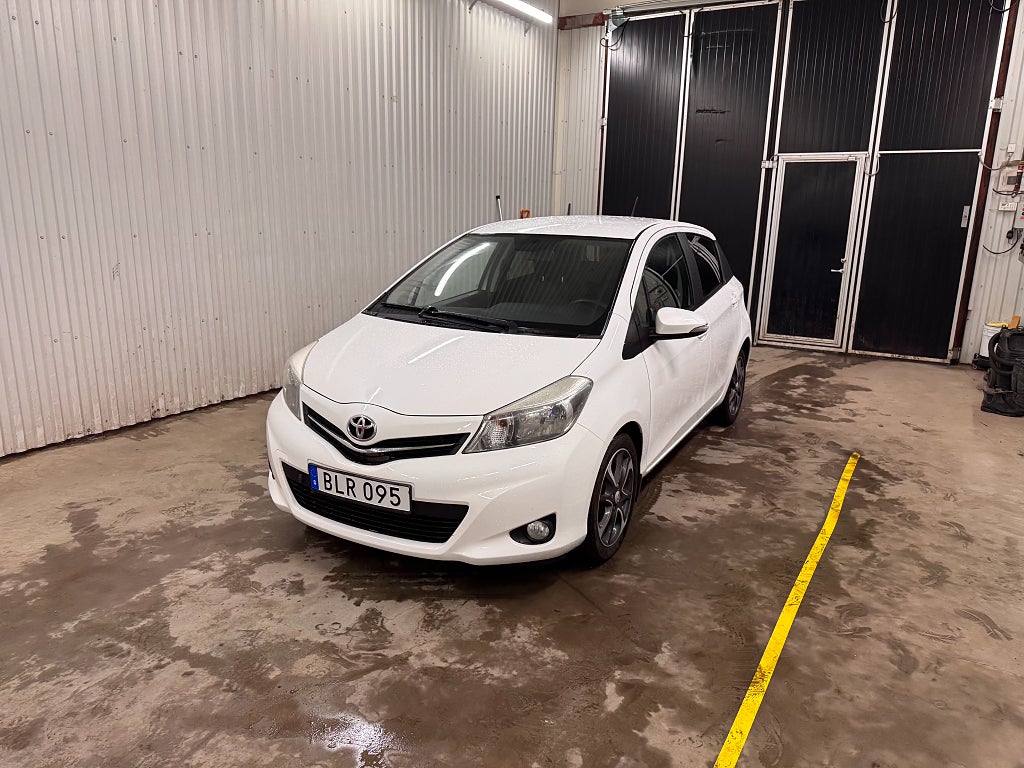 Toyota Yaris 5-dörrar 1.33 Dual VVT-i Multidrive S Edition 50 Euro 5