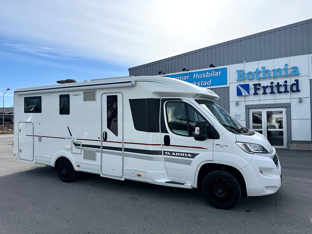 Adria Coral Plus 670 SL 
