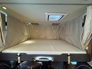 Husbil-integrerad Knaus Sun i 900 LX 177HK AUT Queensbed & exklusivt badrum! 24 av 28