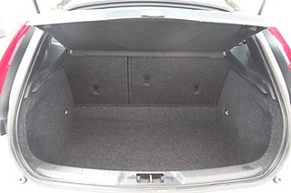 Halvkombi Volvo V40 22 av 23