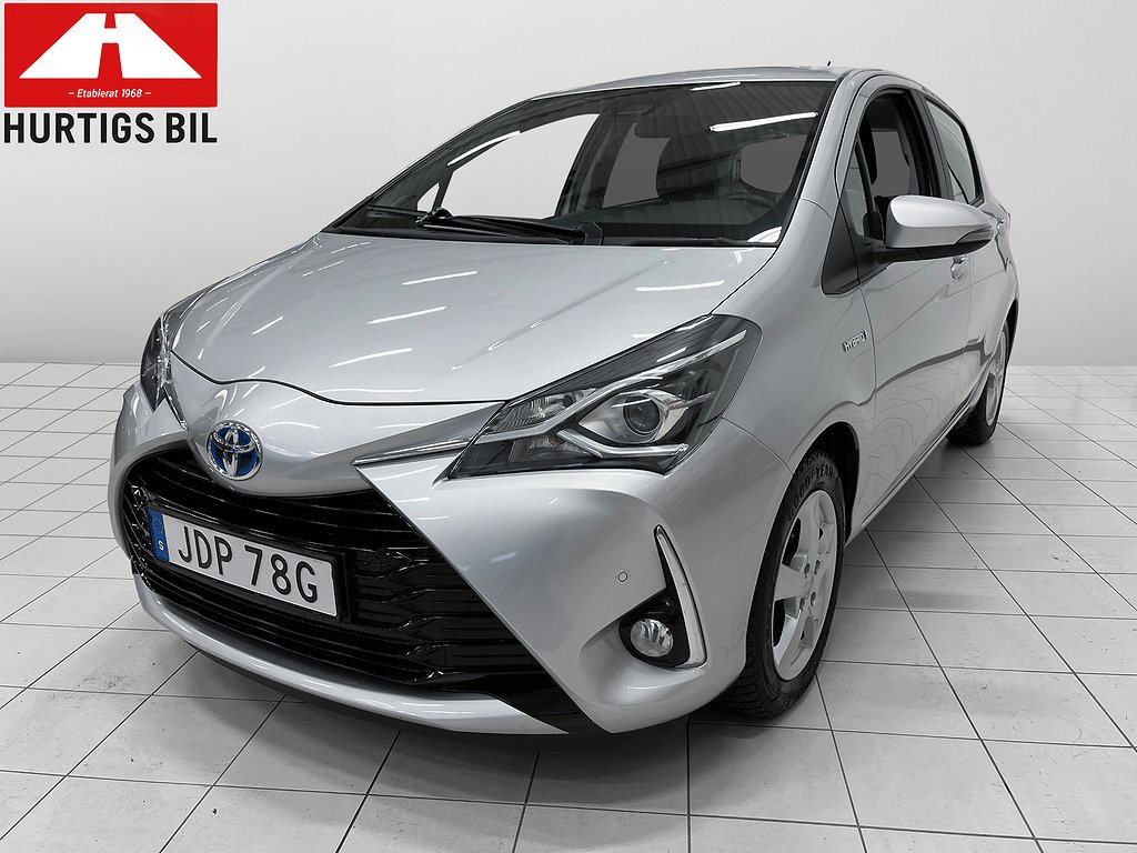 Toyota Yaris Hybrid e-CVT Active  v-hjul dubb 1 år garanti 