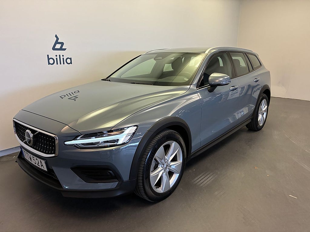 Volvo V60 Cross Country B4 AWD Diesel Core / Keyless / BL...