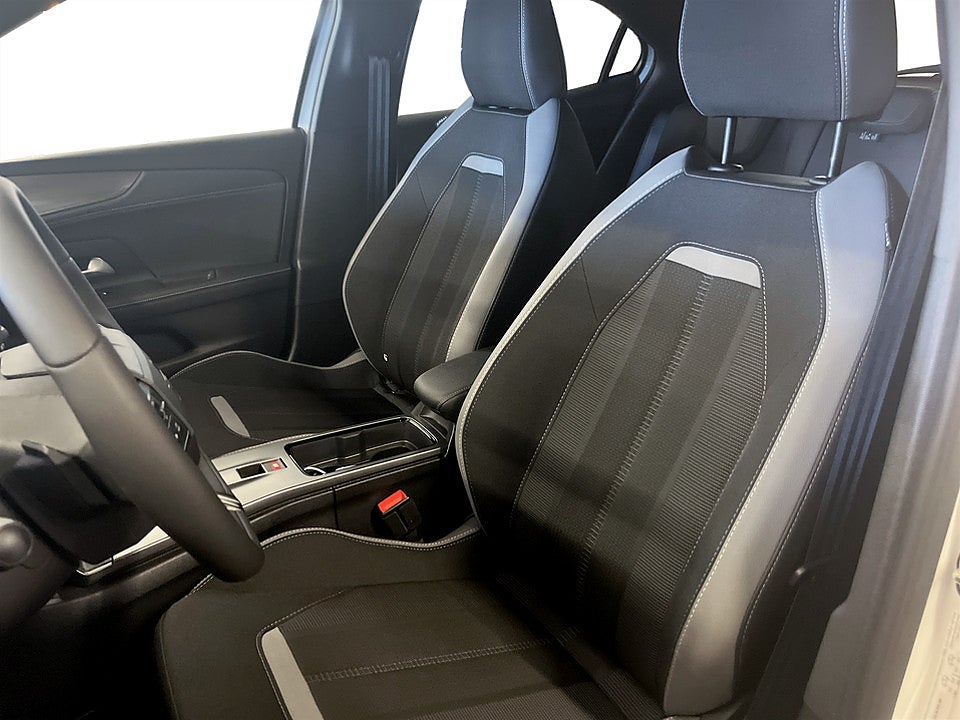 Bild på Opel Mokka GS Hybrid 1.2 Turbo 145hk Aut B-KAMERA CARPLAY