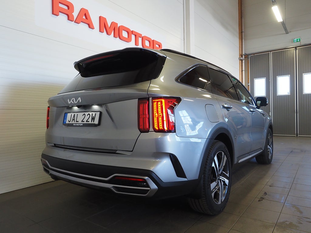 Kia Sorento PHEV 265hk Black Edition | Pano | Skinn | 7-sits | 360° 2023