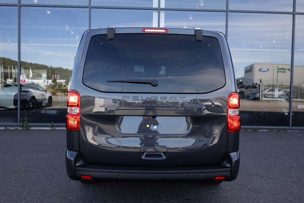 Peugeot Traveller 2.2 BlueHDi 180hk Allure 8-Sits Panorama 5 års garanti