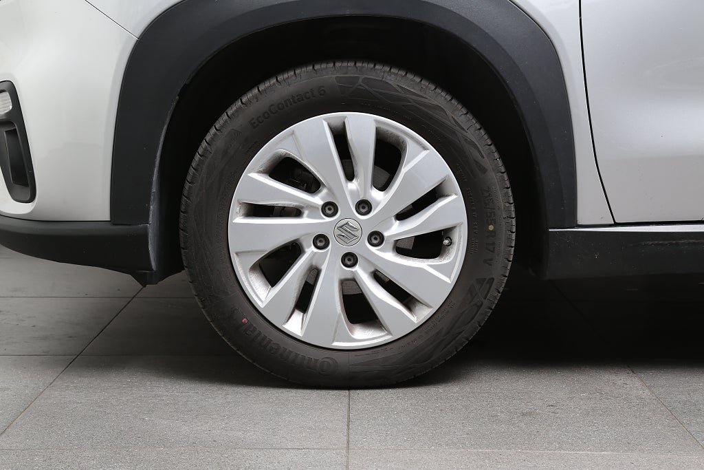 Suzuki S-Cross Hybrid AllGrip AWD Kamera P-sensorer 2023