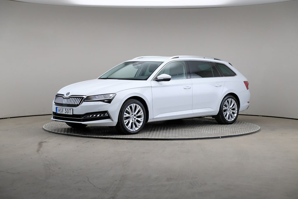 Skoda Superb iV Kombi 1.4 TSI 218hk Business Edition Style Läder