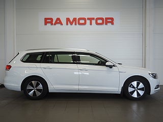 Kombi Volkswagen Passat 4 av 23