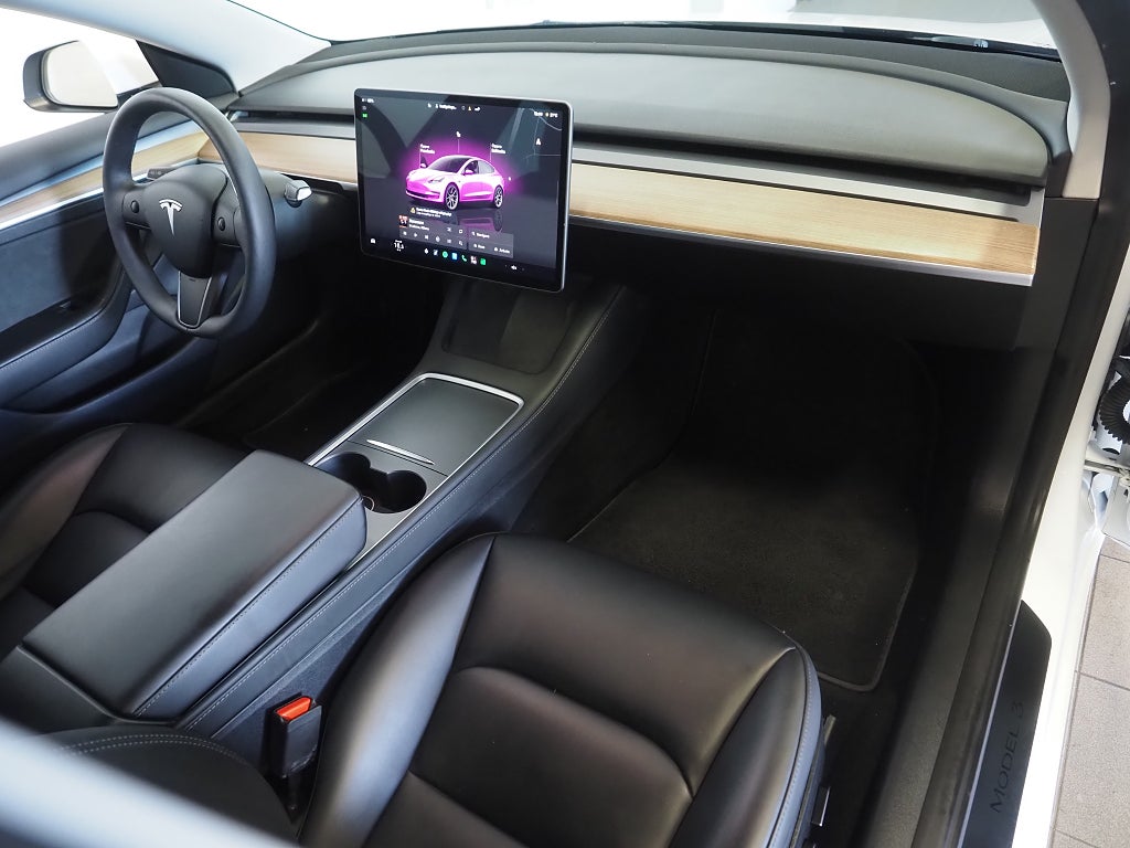 Tesla Model 3 Standard Range RWD 283hk Pano Navi Läder Moms 2023
