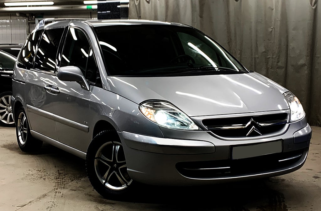 Citroën C8 204HK/AUTOMAT/VÄLUTRUSTAD/XENON/NY SERVAD/KAMKEDJA