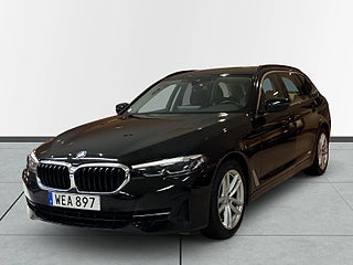 BMW 520d xDrive 190hk MOMS Dvärme HiFi Bkamera Rattvärme Navigation S&V