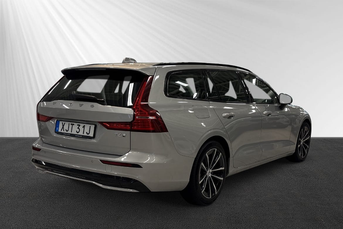 Volvo V60 T6 Plus Dark Edition 2025, photo 3/10