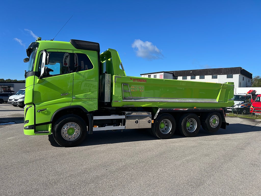 Volvo FH16 550 8x4*4 Tridem Tippbil I-See, Fullutrustad