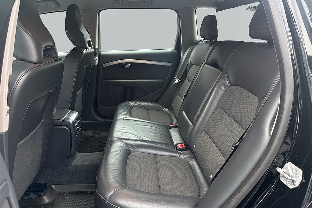 Volvo V70 2015