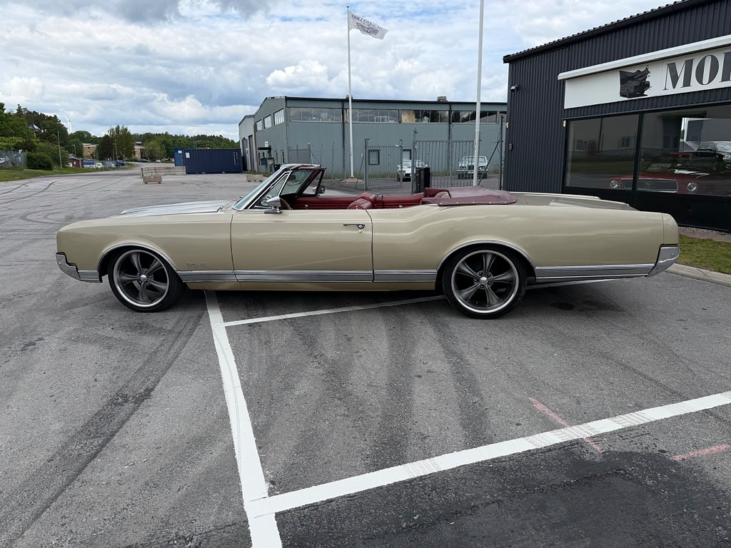 Oldsmobile Delta 88 Convertible 7.0 0kr insats 3516kr/mån