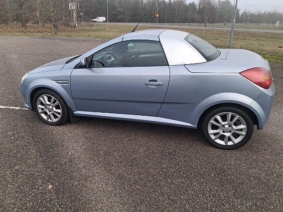 Opel Tigra TwinTop 1.4 Twinport cab
