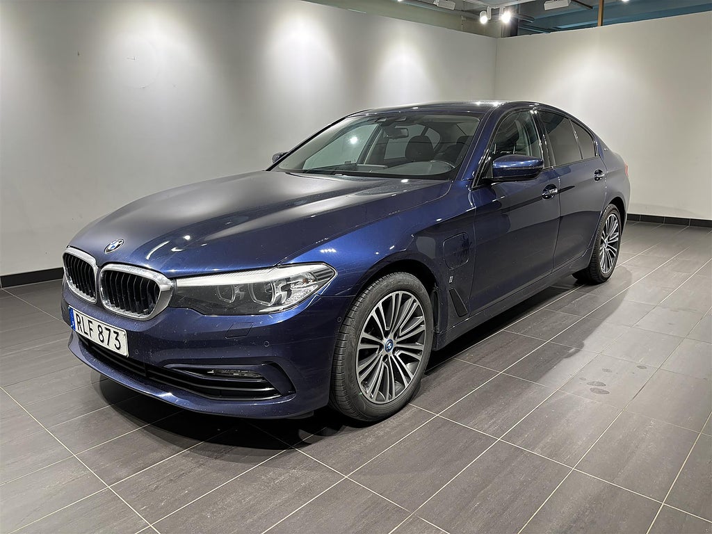 BMW 530e iPerformance Sedan Sport Line Navi Prof. HiFi | Ränta 3,95%