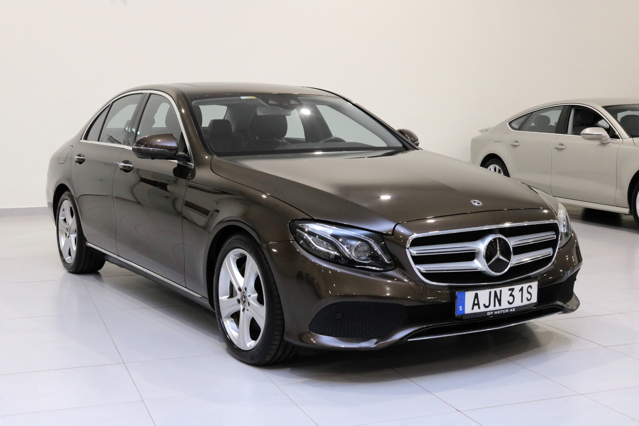 Mercedes-Benz E