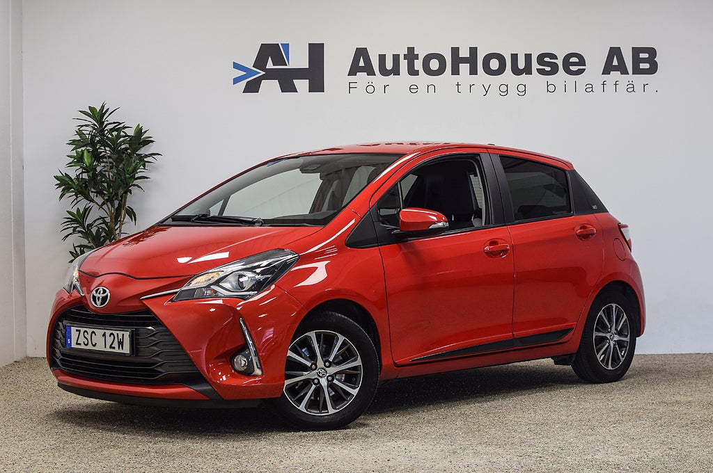 Toyota Yaris 5-dörrar 1.5 Active B-kamera Drag CarPlay Nyservad