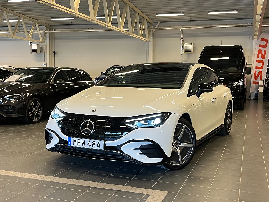 Mercedes-Benz EQE AMG Line / Pano / Night / 