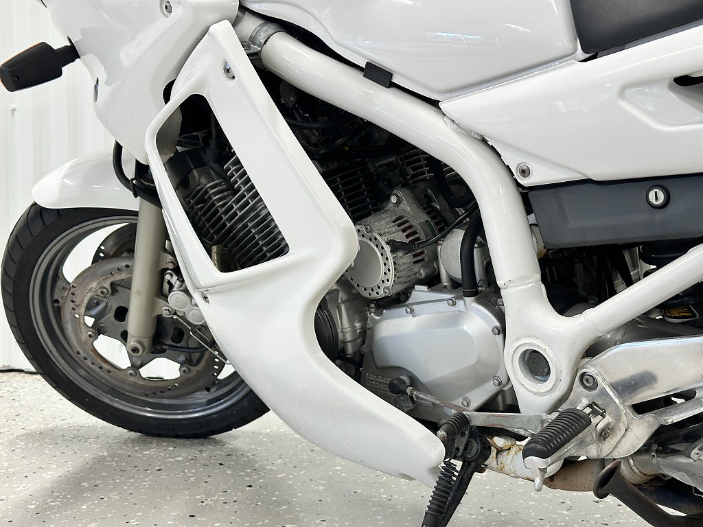 Yamaha XJ900S 84 HK Nyservad Nybesiktigad