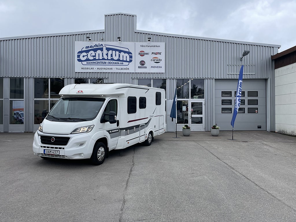 Adria coral s 690sc 3500kg queenbed maxxfan toppskick! 2016